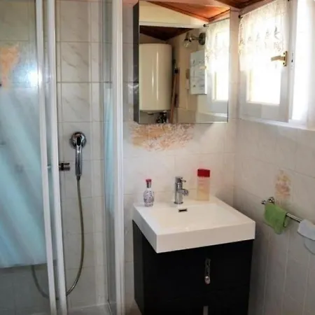 Maison Barbatre, 3 Pieces, 5 Personnes - Fr-1-537-49 Barbatre