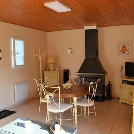 Maison Barbatre, 3 Pieces, 5 Personnes - Fr-1-537-49 * Barbâtre